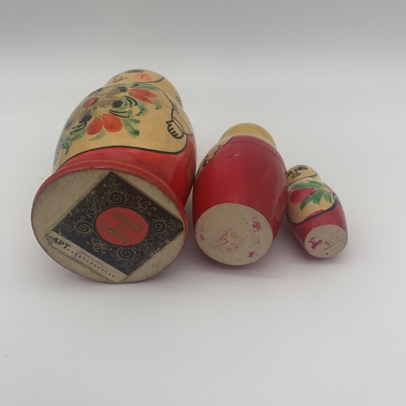 Vintage Russian Nesting Dolls Made in USSR Set of 3 Matryoshka Toy Figurines - Picture 5 of 12